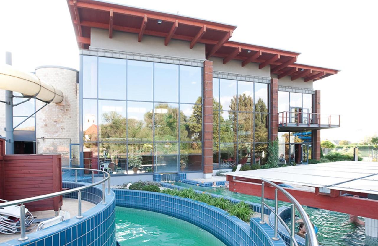 Hostel Maros Дьёр Экстерьер фото
